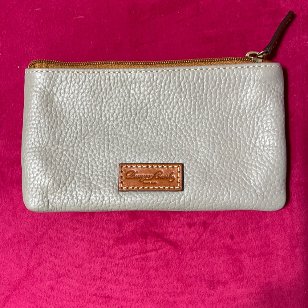Dooney & Bourke Pebble Grain Leather cosmetic bag/wallet